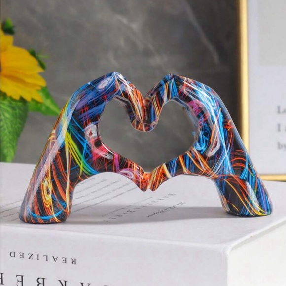 ❤️🧡💛💚💙💜- 1pc colorful Heart Shaped accent decor - Picture 1 of 5